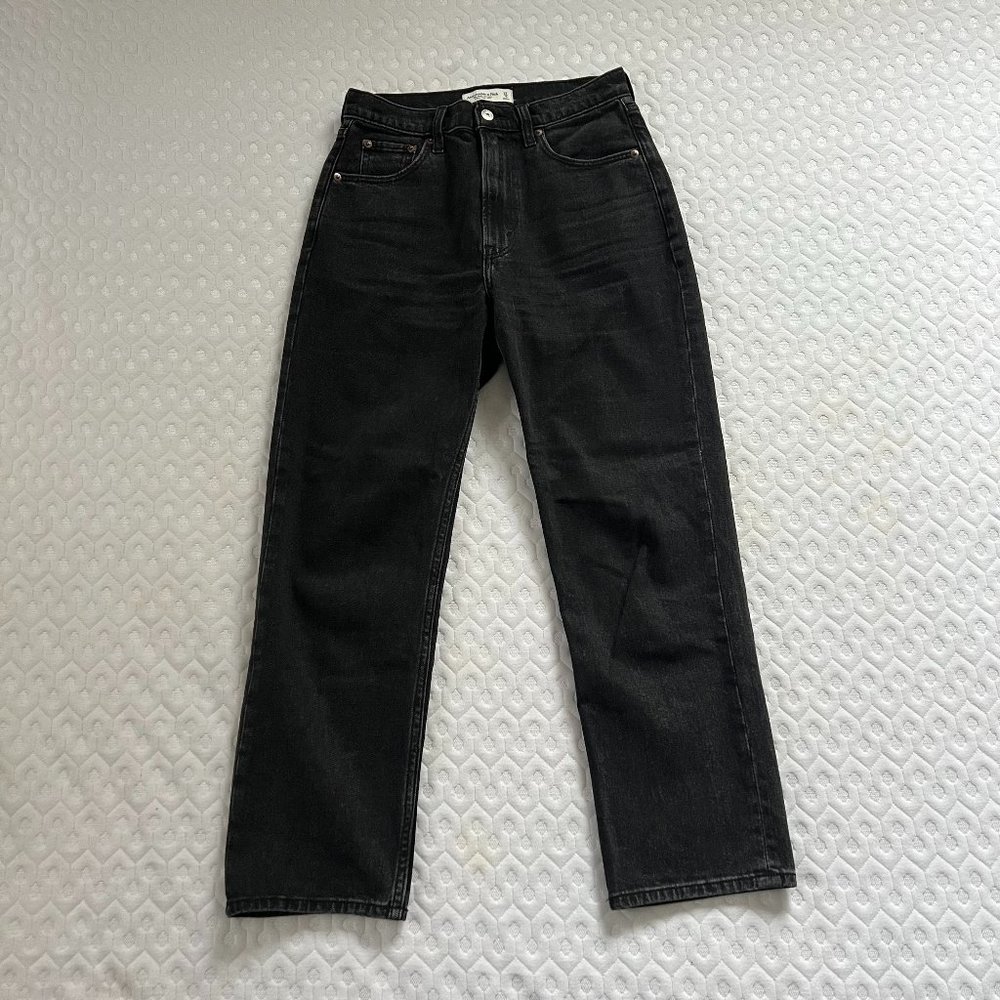 Abercrombie Ultra High Rise Ankle Straight Jeans (Size: 27, Color: Black)